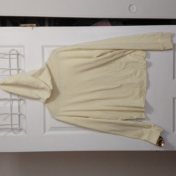 American Eagle Ahh-mazingly soft yellow large sweatshirt - Picture 5 of 6